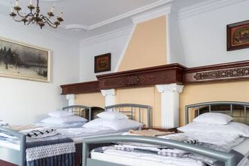 Фото номера Кровать в общем 8-местном номере для мужчин и женщин Хостелы Magic Garden Hostel г. Калиш 11